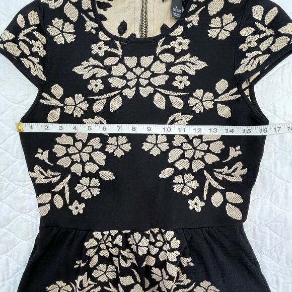 INC International Concepts Black and Beige Peplum Blouse Size L - Picture 6 of 7